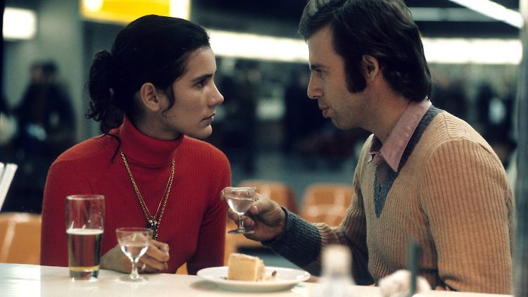 Das junge Glück 1972 auf dem Münchener Flughafen.