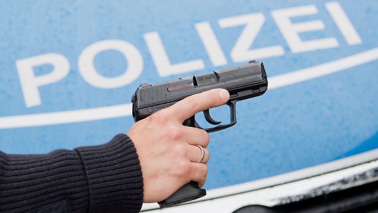 Es ist auch Aufgabe von Polizisten, körperliche Gewalt anzuwenden.