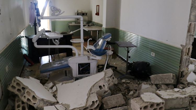 Zerstörungen im Krankenhaus von Deir al-Sharqi.