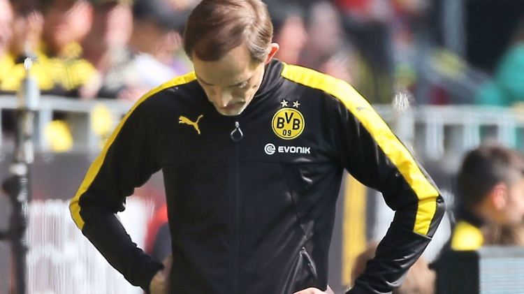 Dortmunds Trainer Thomas Tuchel belasten die vereinsinternen Diskussionen um seine Person.