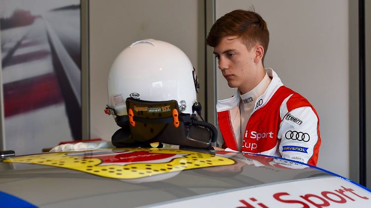 Fabian Vettel nimmt sich an seinem großen Bruder Sebastian ein Beispiel und möchte eine Motorsport-Karriere starten. Vorerst fährt er im Audi-TT-Cup.