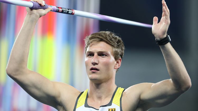 Thomas Röhler hat im Speerwerfen einen neuen deutschen Rekord aufgestellt - der bald der Weltrekord sein könnte.