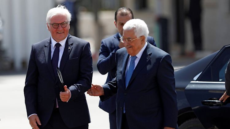 Abbas empfing Steinmeier mit einer Zeremonie in Ramallah.