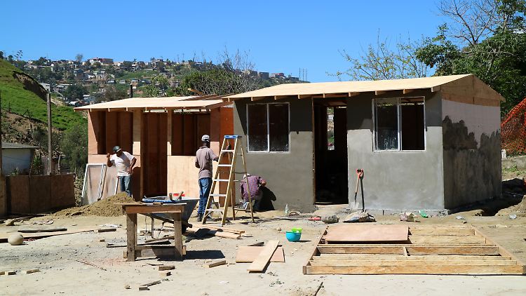 Im mexikanischen Tijuana entsteht das Dorf Kleines Haiti. Hier siedeln Haitianer, die nicht in die USA einreisen dürfen.