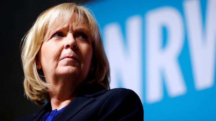 Muss plötzlich um ihre Wiederwahl zittern: Hannelore Kraft.