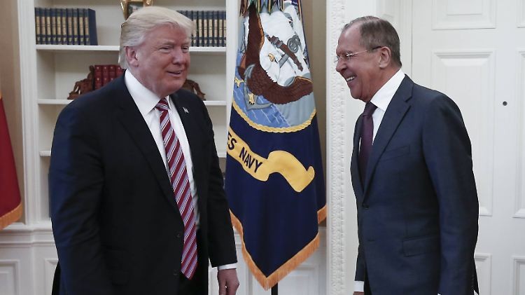 Donald Trump und Sergej Lawrow: Diese Bilder sollten eigentlich nie an die Öffentlichkeit geraten.