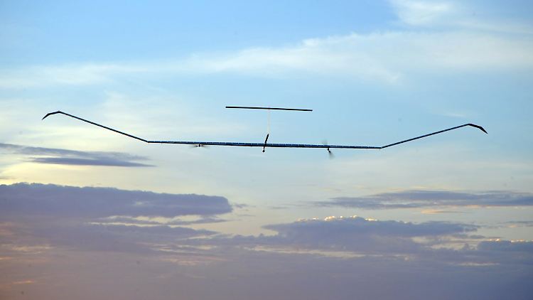 Filigranes Leichtgewicht: Unbemannten Höhendrohnen vom Typ "Zephyr-S" kommen auf eine Spannweite von rund 25 Meter - bei einem Gesamtgewicht von nur 62 Kilo.