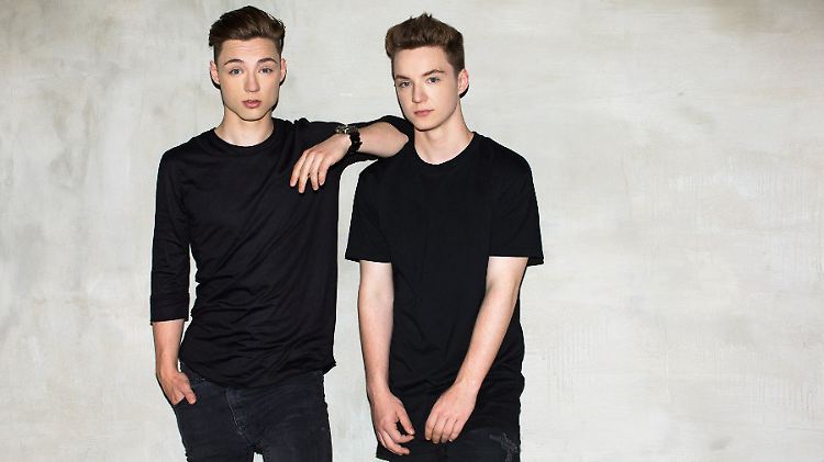 Die Lochis sind 18 - und deswegen heißt auch die neue Version ihres Albums #zwilling18.