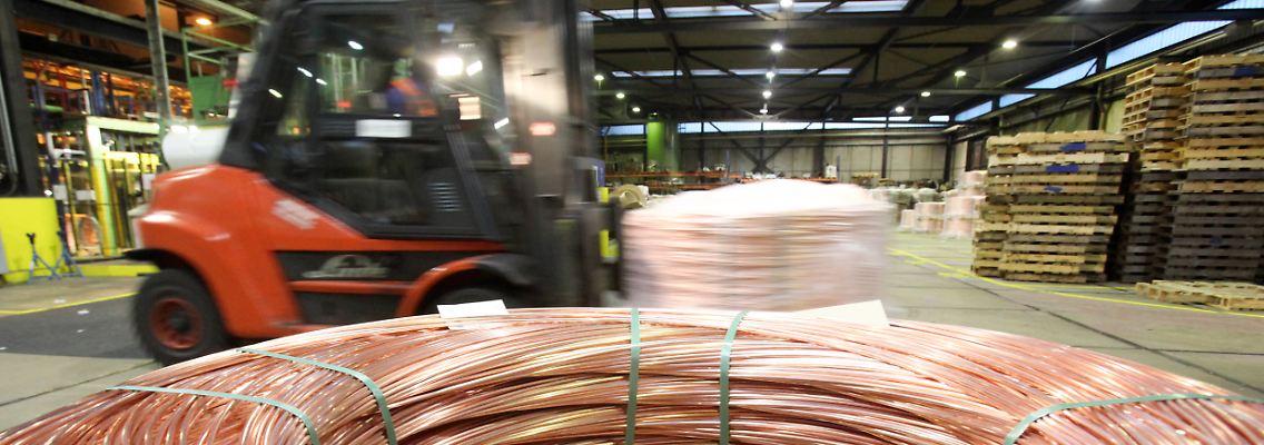 Bereits im Oktober hatte Aurubis selbst mitgeteilt, die EU fordere mehr Zugeständnisse für die Genehmigung der Übernahme als Wieland zu machen bereit sei. Daher sei eine Freigabe "wahrscheinlich nicht zu erreichen".