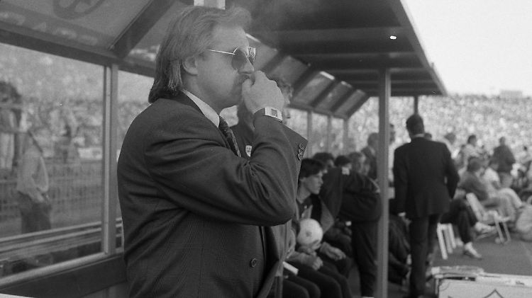 Der kauzige Dragoslav Stepanovic war Coach der legendären Eintracht-Mannschaft.