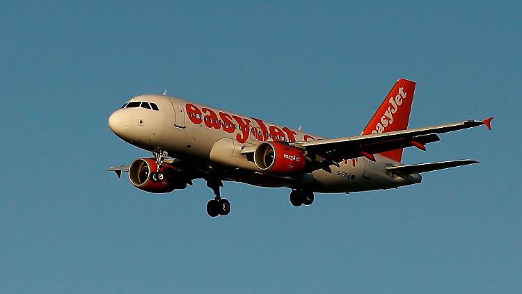 Easyjet bietet traditionell nur Direktverbindungen zwischen Städten an.