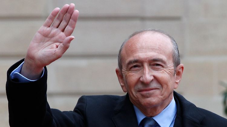 Nach der Terrorserie in Frankreich hat das Innenministerium besonderes Gewicht. Es wird künftig vom Bürgermeister von Lyon, Gérard Collomb, geführt.