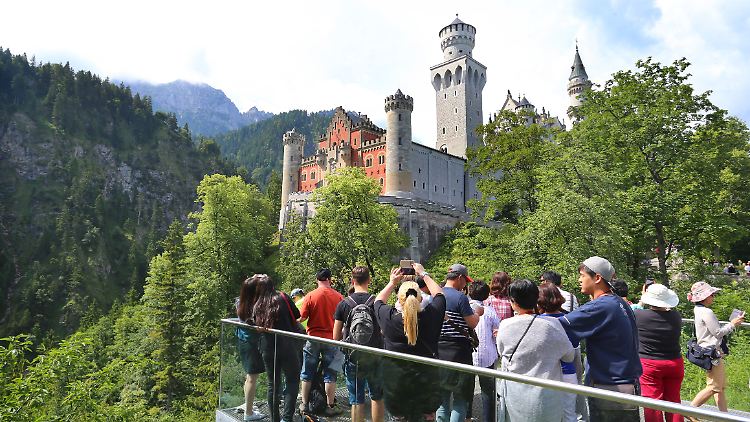 Besonders Bayern kann mit Sehenswürdigkeiten wie dem Schloss Neuschwanstein punkten.