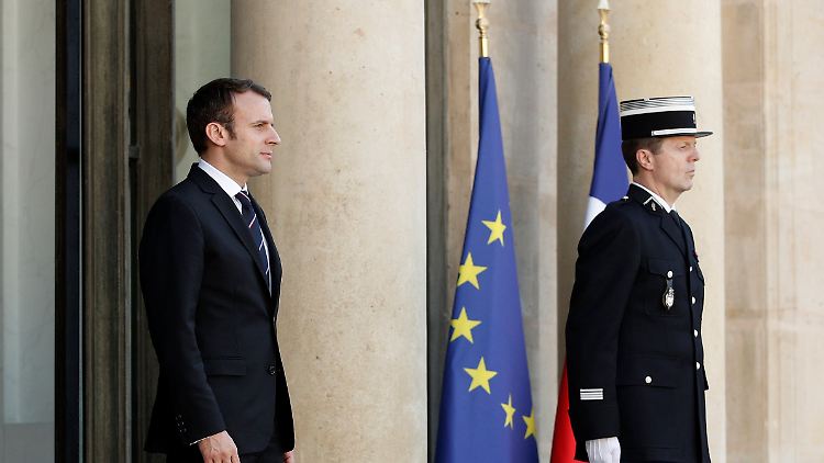 Frankreichs Präsident Macron will das alte Links-Rechts-Schema aufbrechen.