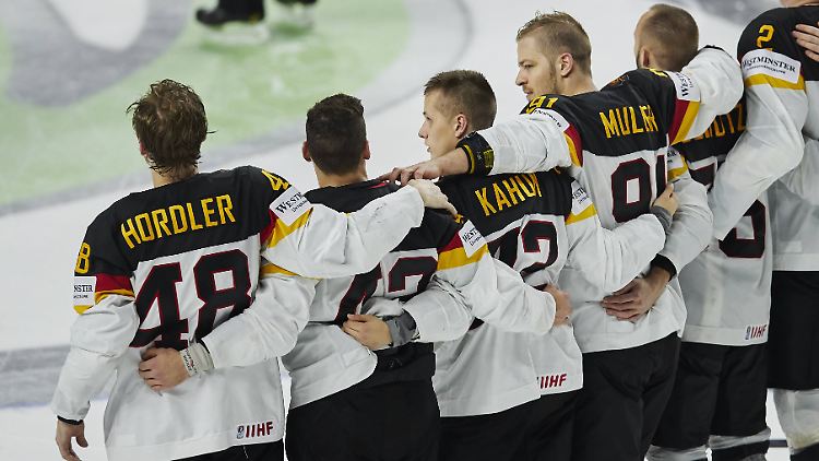 Hier ist es gut zu sehen: Frank "Hordler" und Moritz "Muller" spielen für Deutschland.