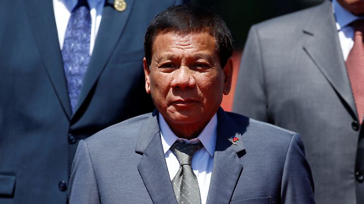 Rodrigo Duterte setzt seinen aggressiven Kampf gegen Drogenkriminelle fort.