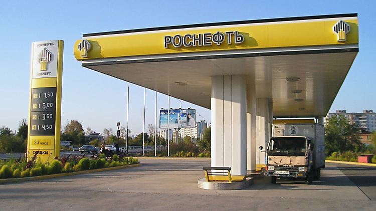Rosneft-Tankstelle in Russland.