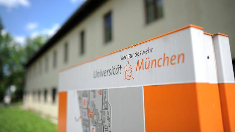 Die Universität der Bundeswehr in Neubiberg bei München - gibt es hier ein Netzwerk von rechtsextremen Studenten?