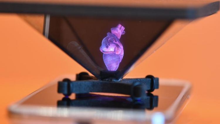 Hologramm auf einem Smartphone.