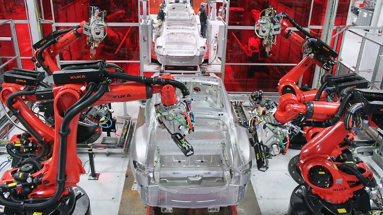 Blick in das Tesla-Werk in Fremont im US-Bundesstaat Kalifornien.