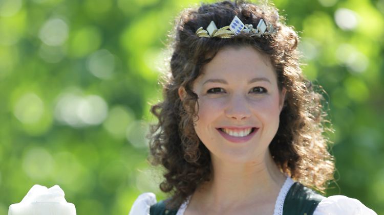 Maria Krieger, IV. Bayerische Bierkönigin 2013-2014