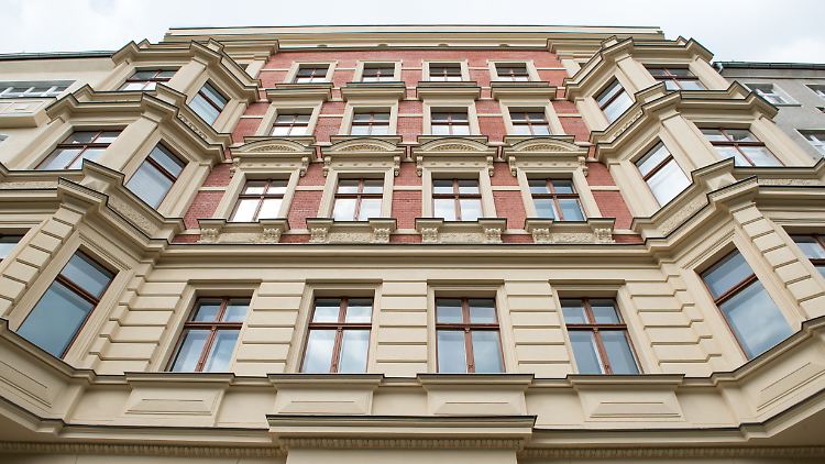 Wenn bei einem Mietstreit der familienrechtliche Bezug in der Gesamtbetrachtung nicht völlig untergeordnet ist, ist die Zuständigkeit des Familiengerichts gegeben.