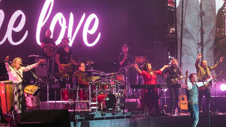 Ohne Maite undPaddy feiert die Kelly Family ihr Comeback.