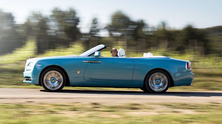 Der Rolls-Royce Dawn ist das wohl bequemste viersitzige Cabrio der Welt.