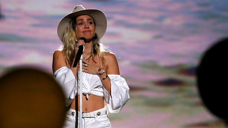 Emotionaler Auftritt bei den Billboard Music Awards: Miley Cyrus.