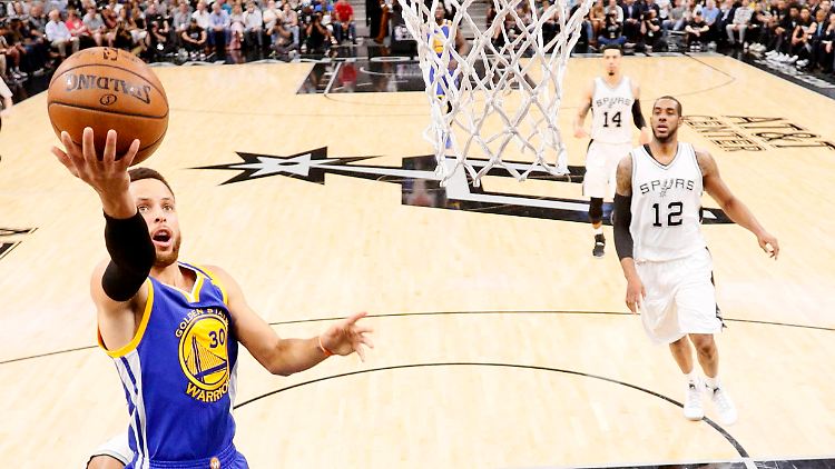 Nicht aufzuhalten: Stephen Curry und die Golden State Warriors.