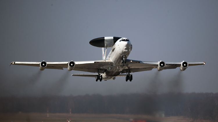 Der Einsatz von Awacs-Flugzeugen der Allianz soll ausgeweitet werden.