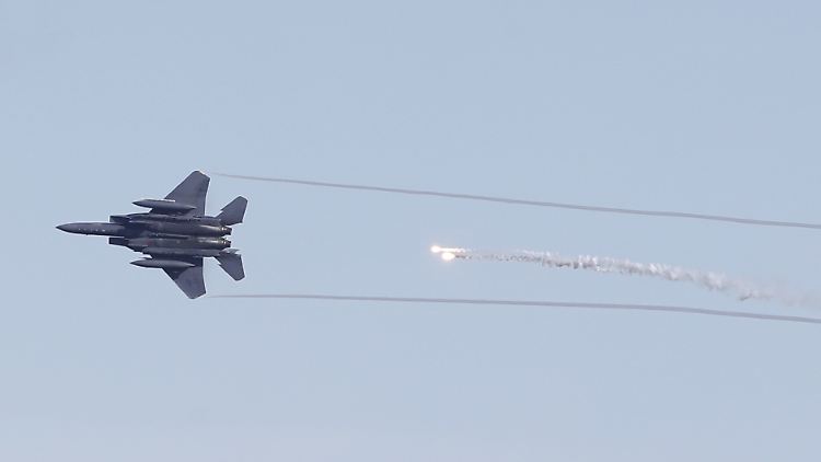Der bewaffnete Kampf gegen den IS ist nach Meinung von Außenminister Gabriel nicht die Aufgabe der Nato.