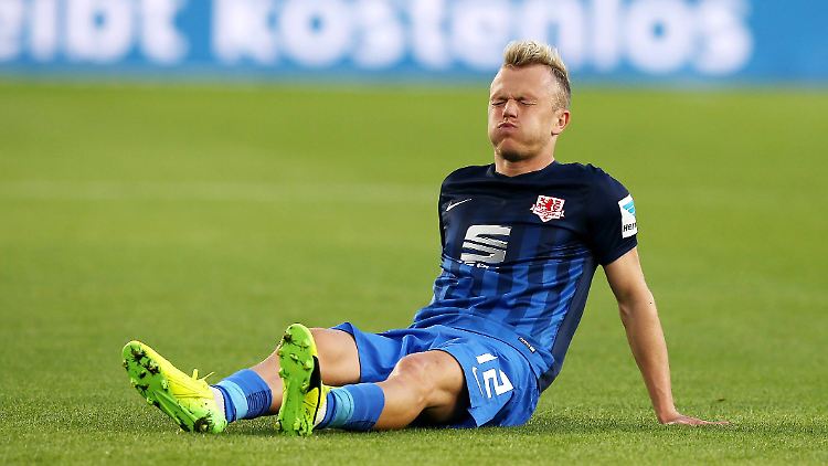 Das mit den Schuhen war nicht der einzige Wettbewerbsnachteil, den die Braunschweiger im Relegationshinspiel hinnehmen mussten.