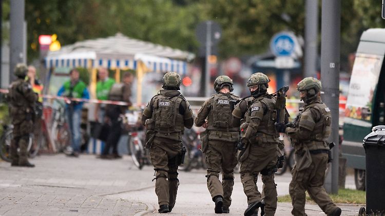 Polizisten sollen künftig besser Daten austauschen können.
