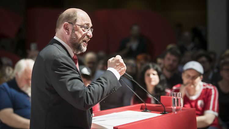 Nach dem 0:3 bei den Landtagswahlen zeigt sich Martin Schulz bei einer großen SPD-Konferenz schlagfertig.