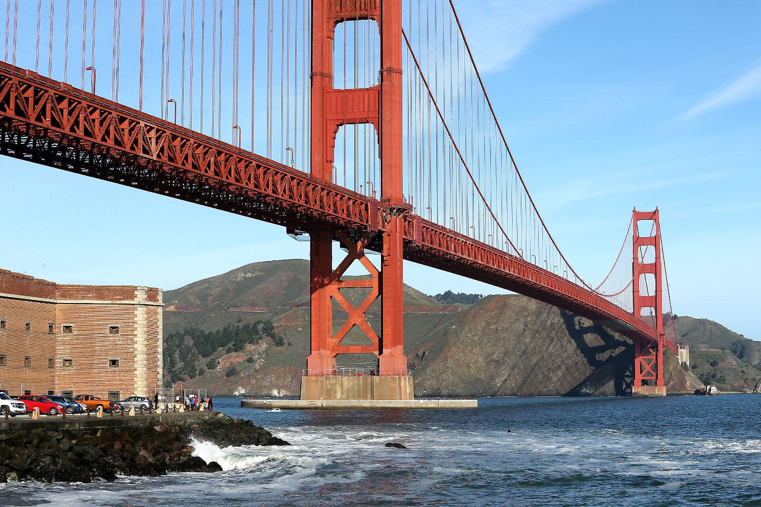 Die Golden Gate Bridge in San Francisco ist ...