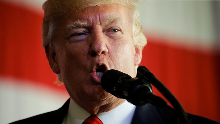 Für Donald Trump und sein Team ist Krisenmanagement angesagt.