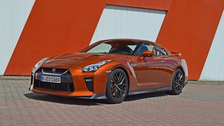 Ein Nissan GT-R zieht die Blicke auf sich. Und das liegt nicht nur an der unglaublichen Performance.
