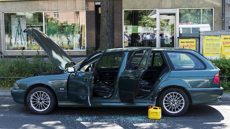 In diesem BMW wurden Drähte und ein Benzinkanister entdeckt.