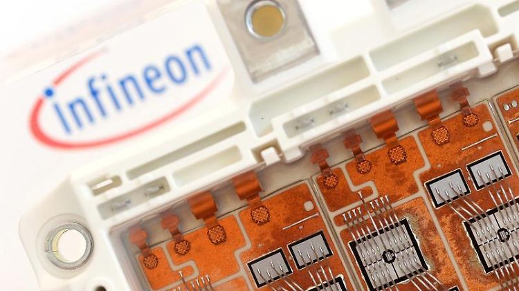 Assistenzsysteme in Autos boomen - davon profitiert auch Infineon.