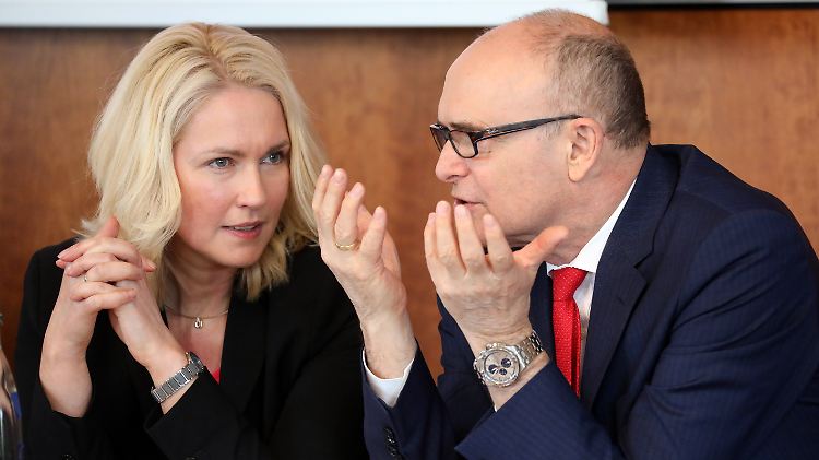 Sellering wünscht sich Manuela Schwesig als nachfolgende SPD-Landeschefin und Ministerpräsidentin.