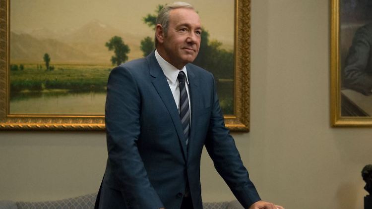 "Wir ergeben uns nicht dem Terror. Wir machen den Terror!" So lieben wir unseren Frank Underwood.
