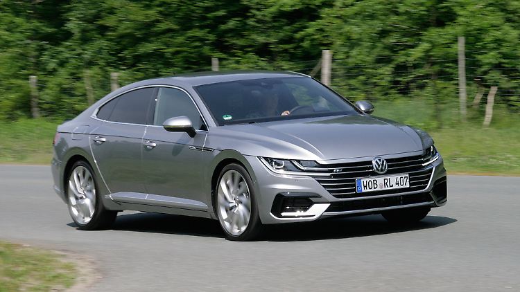 Schön und luxuriös soll der Arteon - die Summe aus CC und Phaeton - sein.