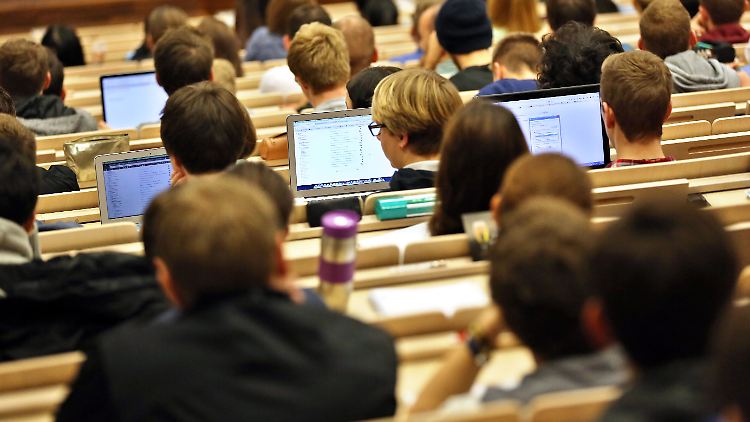 Immer weniger Studenten bekommen Bafög.