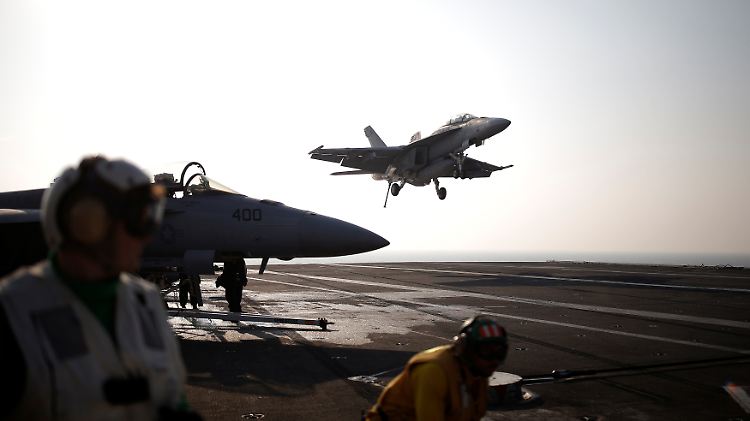 An dem Manöver im Japanischen Meer ist unter anderem der US-Flugzeugträger "Ronald Reagan" beteiligt.