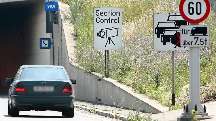 In Österreich zum Beispiel gibt es die Section Corntrol, die Abschnittsmessung schon lange.