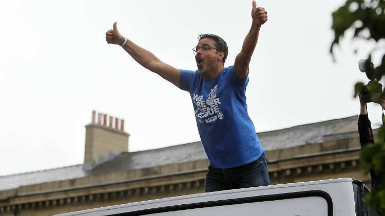 Keine Grenzen - Fußballlehrer David Wagner hat noch nicht entschieden, wo seine Zukunft liegt.
