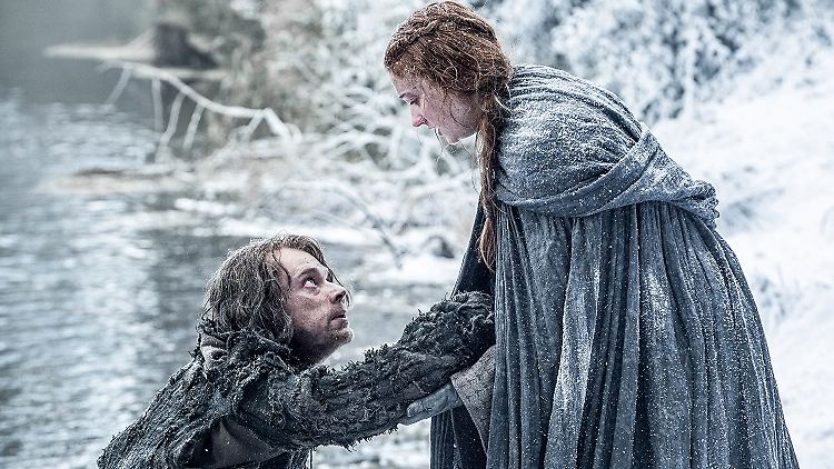 Theon Graufreud und Sansa Stark in Staffel sechs.
