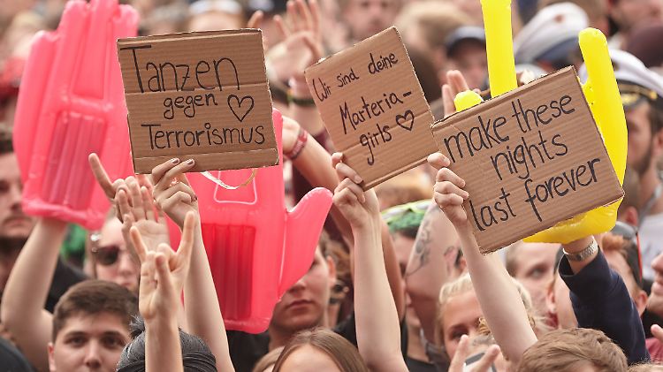 Trotz Terrorwarnung feierten die 87.000 Menschen bei "Rock am Ring" ein ausgelassenes Fest.