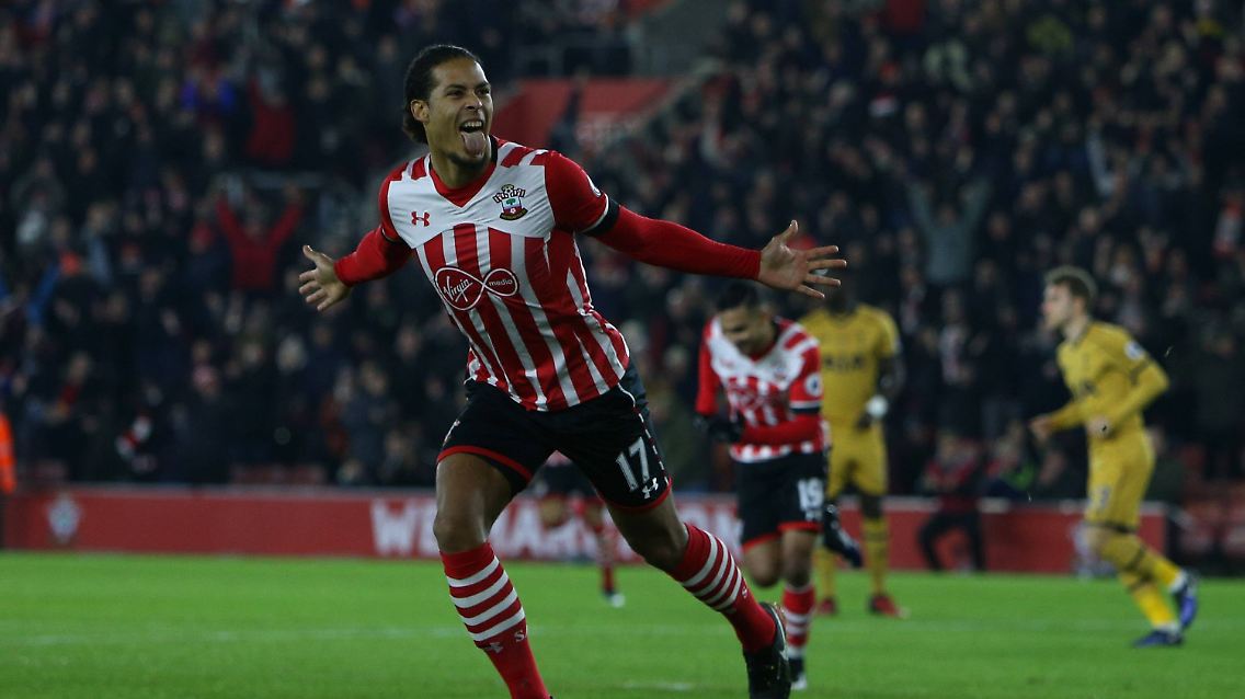 Virgil van Dijk würde bei einem Wechsel etwa 230.000 Euro wöchentlich kassieren - so viel wie kein anderer Liverpool-Spieler zuvor.